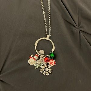 NWT Christmas Necklace